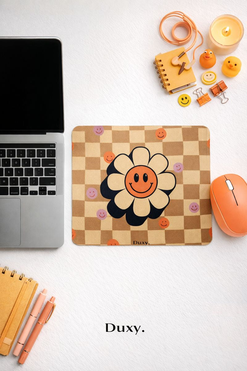 Retro Desenli Kauçuk Kaymaz Tabanlı Mouse Pad – 22x18 cm - Yumuşak Kumaş Yüzey